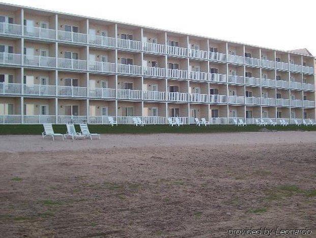 Mackinaw Beach And Bay Inn & Suites Маккино Сити Экстерьер фото